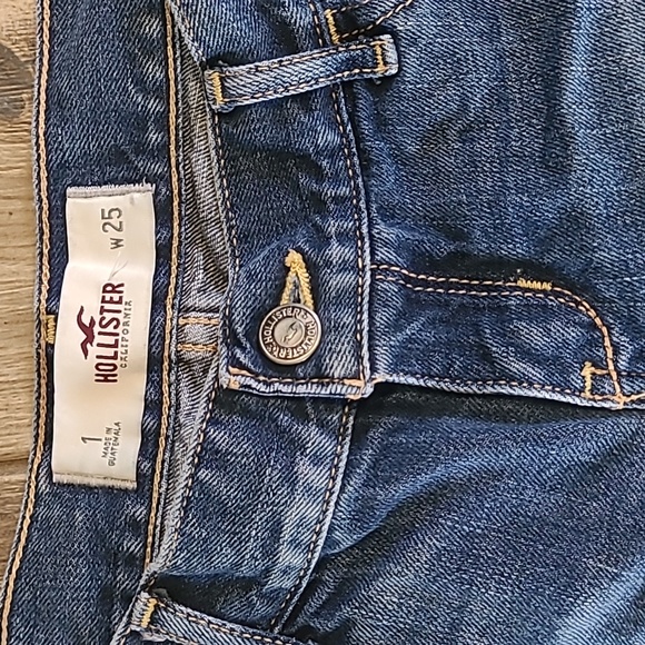 Hollister Jean Shorts 1 - Picture 2 of 6